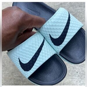 RARE WMNS NIKE BENASSI SOLARSOFT SLIDES JDI ICE BABY BLUE DARK NAVY BLUE SOLAR